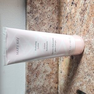 Mary Kay Hydrating Lotion